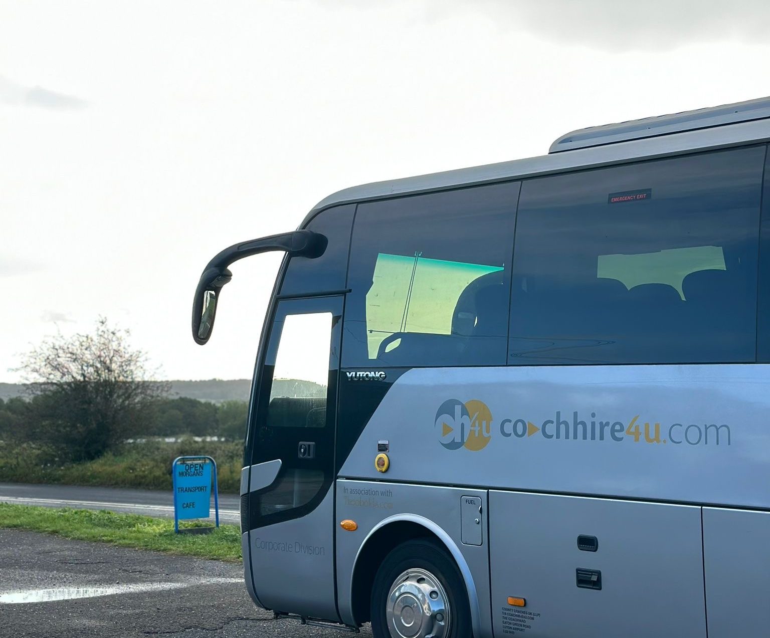 Executive coach and minibus hire